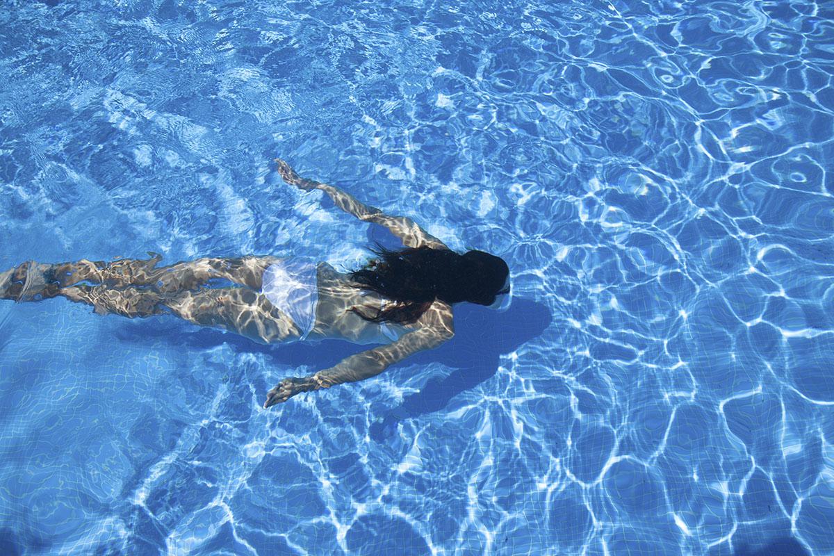 diving bottom of a pool.jpg